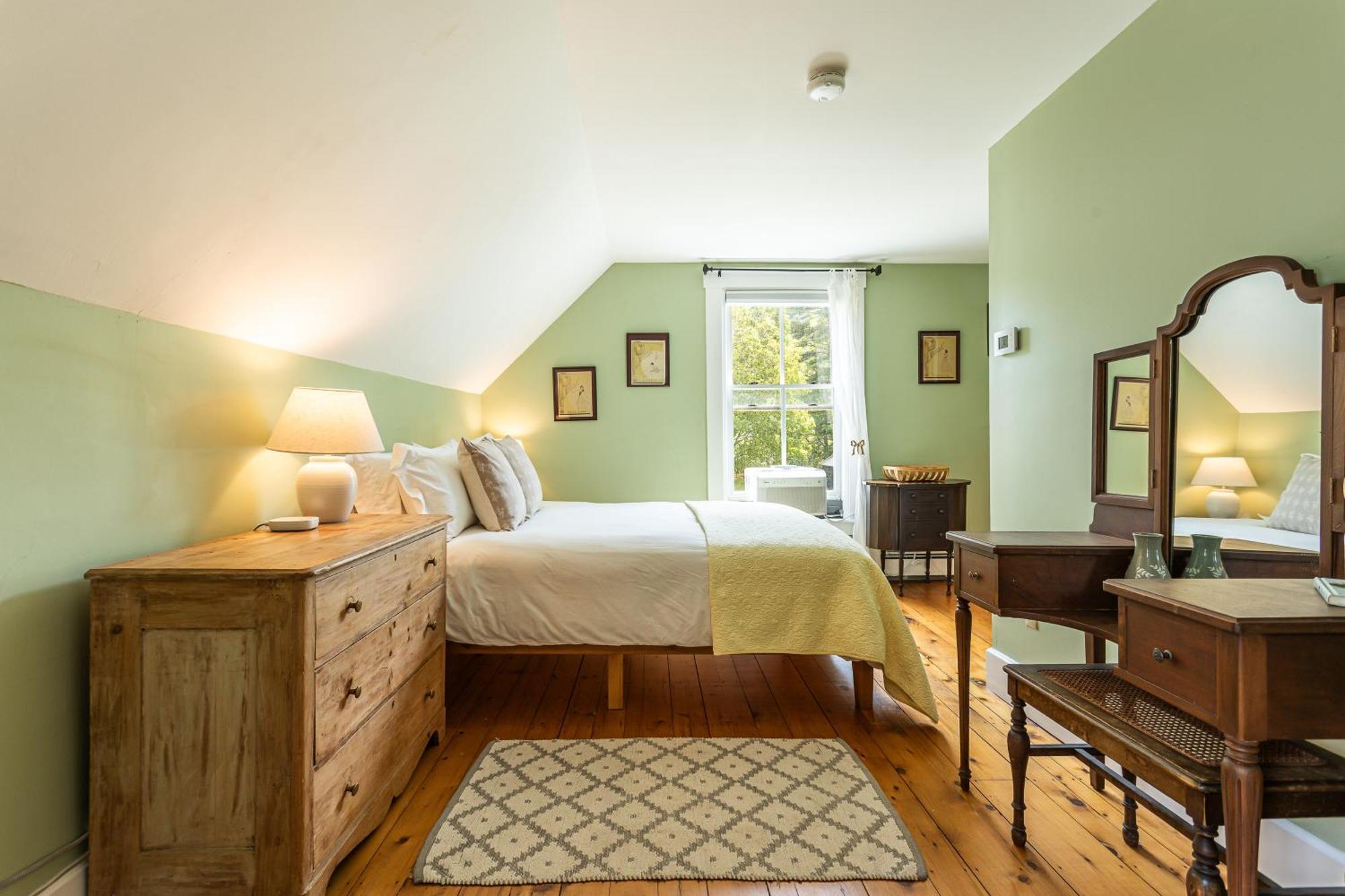 Woodbridge Bed and breakfast 3*